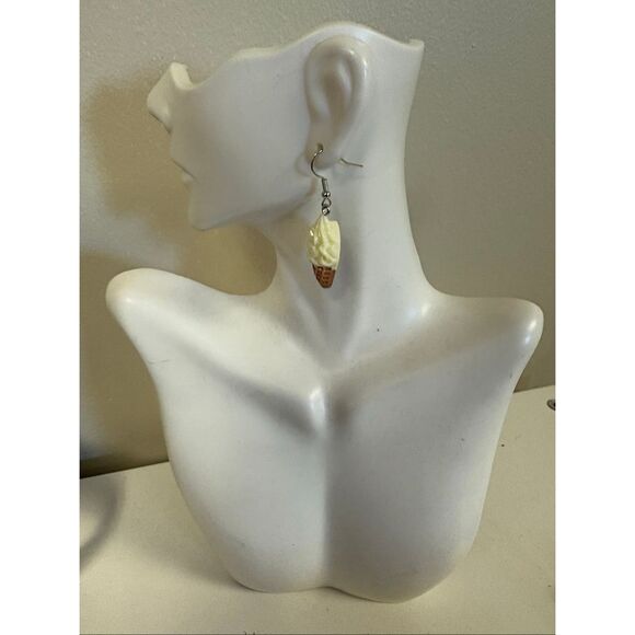 Soft serve ice cream cone statement earrings - Picture 2 of 3
